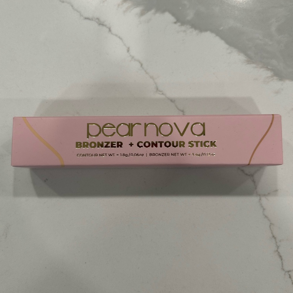 Pear Nova Pink Bronzer and Contour for Radiant Definition
